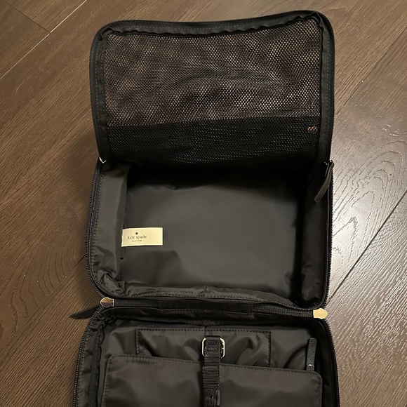 Kate Spade cosmetics case - new - Picture 9 of 13